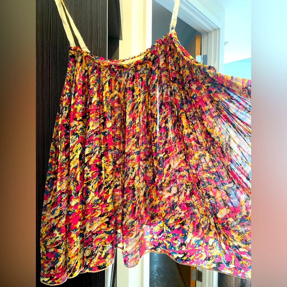 Boutique flowy colorful top